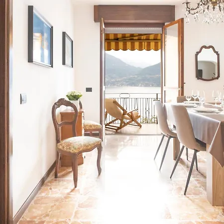 Golden Panorama Apartment