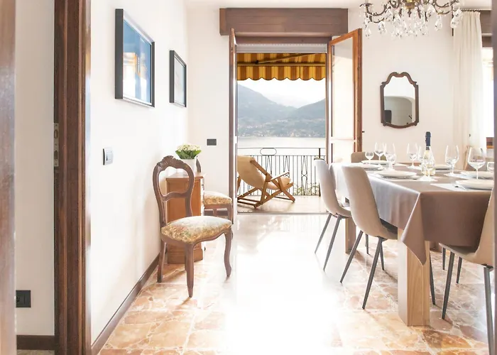 Golden Panorama Apartment