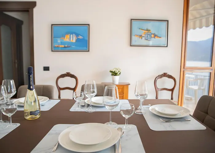 Golden Panorama Apartment